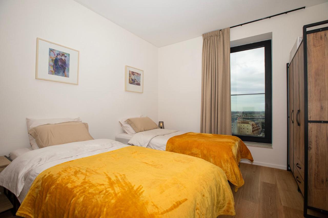 Modern En Gezellig Appartement Vlak Aan Het Strand Blankenberge Exteriör bild